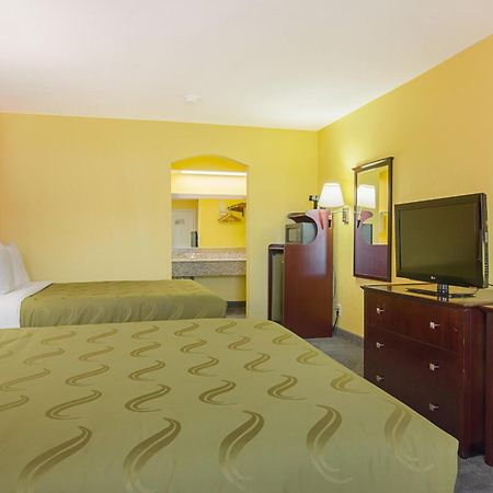 Quality Inn Carthage Eksteriør billede